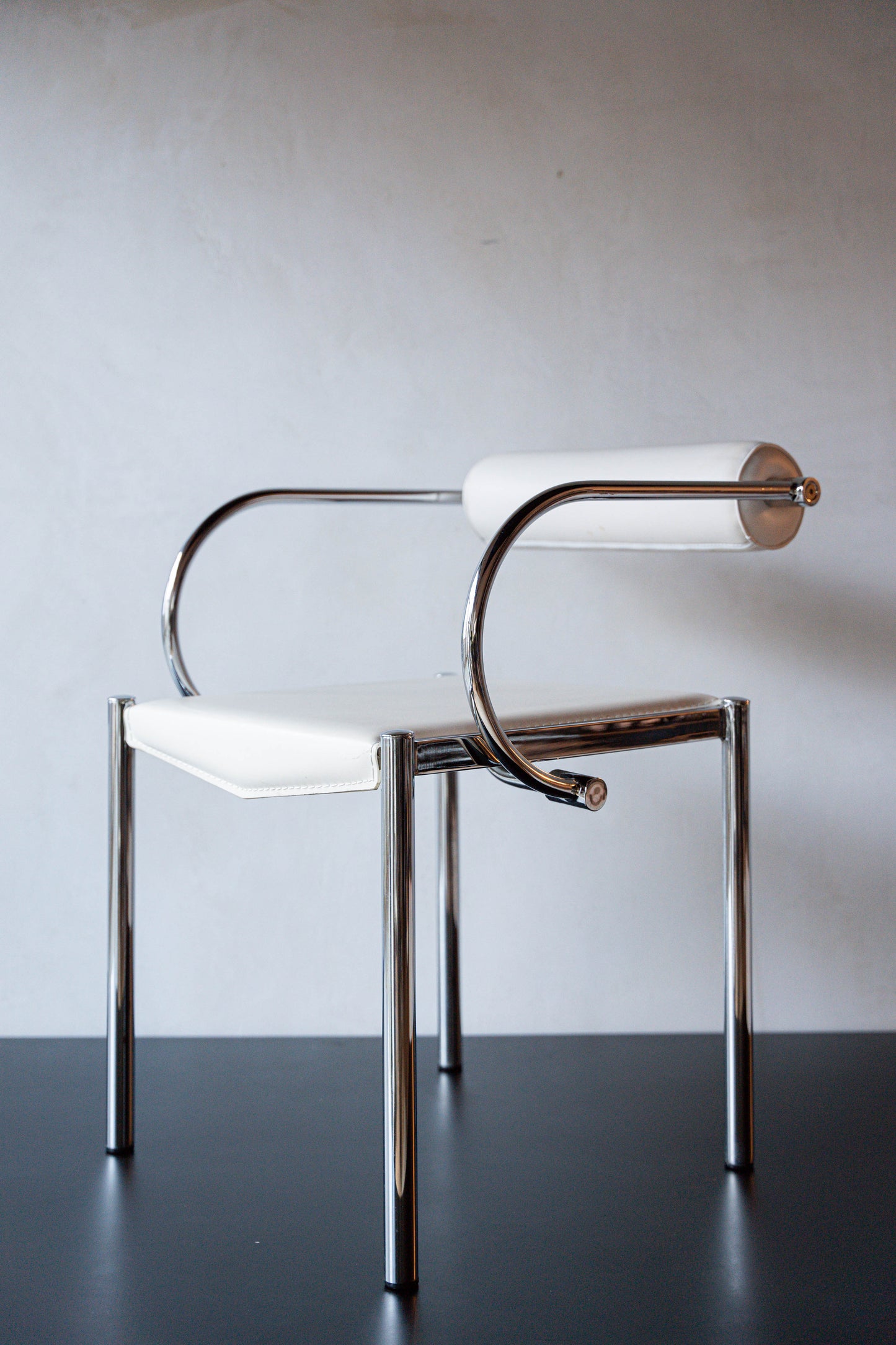 Postmodern tubular chrome chairs (2 chairs available)