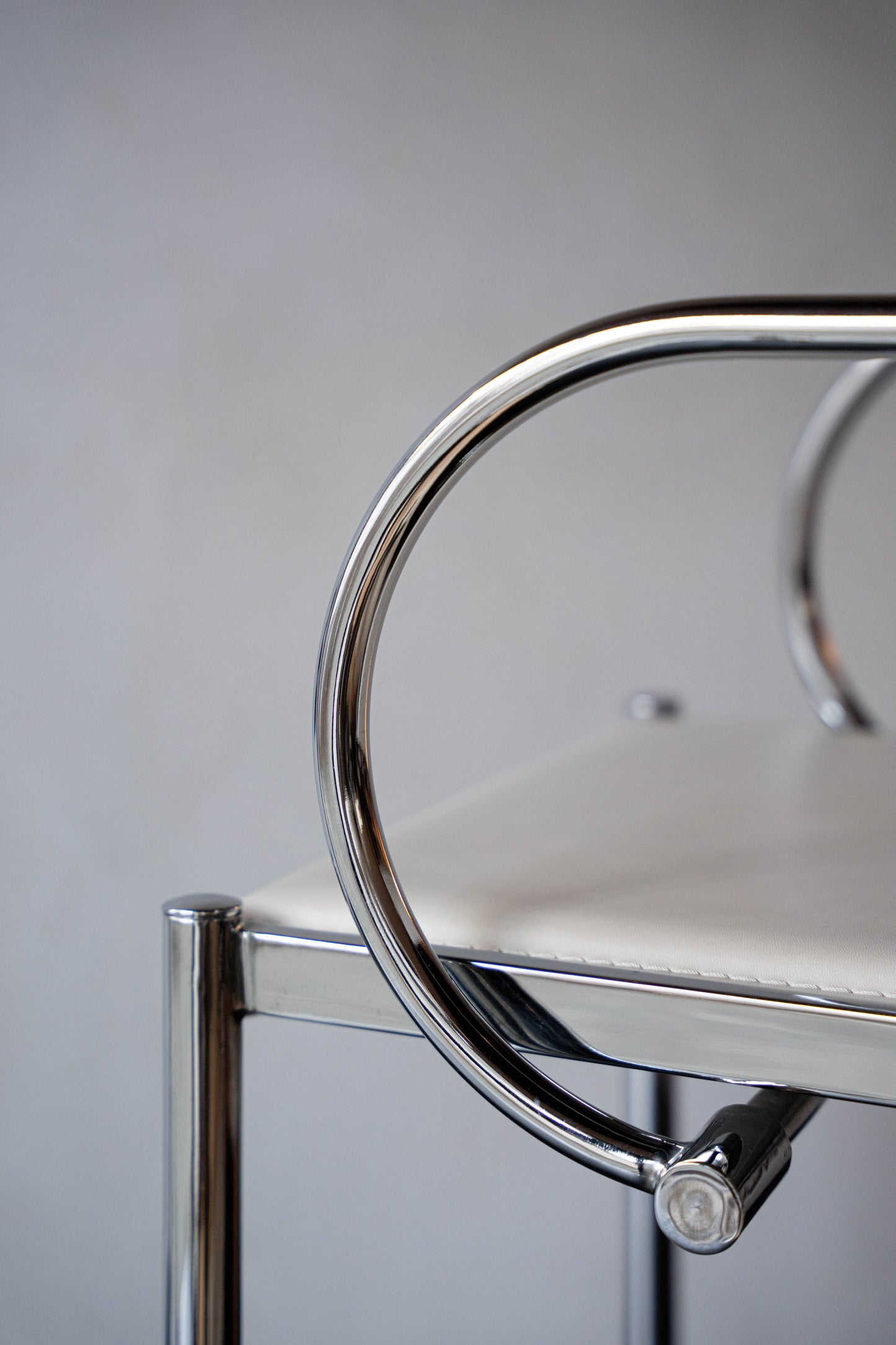 Postmodern tubular chrome chairs (2 chairs available)