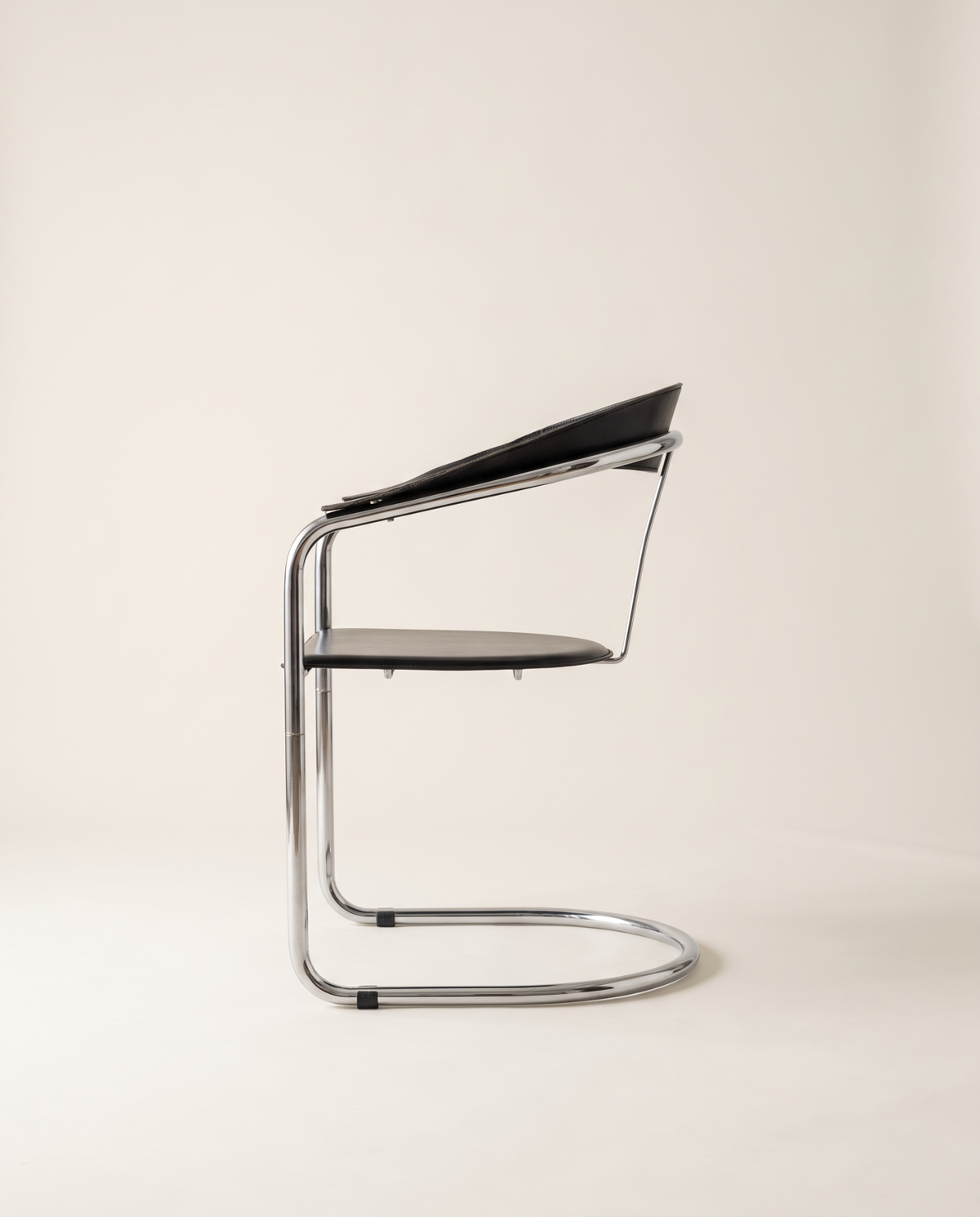 Canasta chair by Arrben, Italian postmodern design