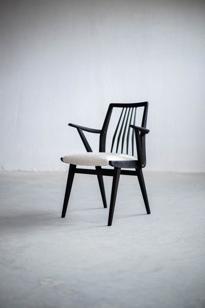 Scaun Casala Modell din fag negru și stofă bouclé – imagine 3