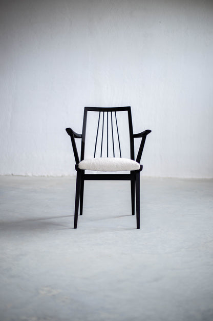 Scaun Casala Modell din fag negru și stofă bouclé – imagine 5