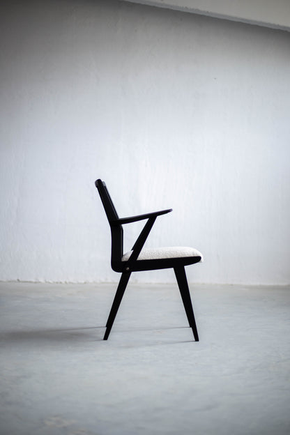Scaun Casala Modell din fag negru și stofă bouclé – imagine 6