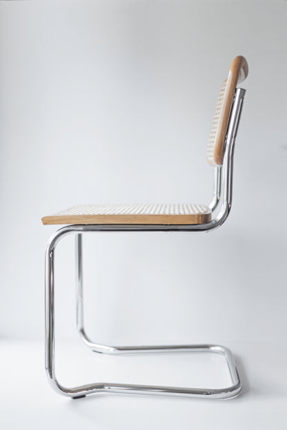 Scaun Cesca stivuibil, design Marcel Breuer